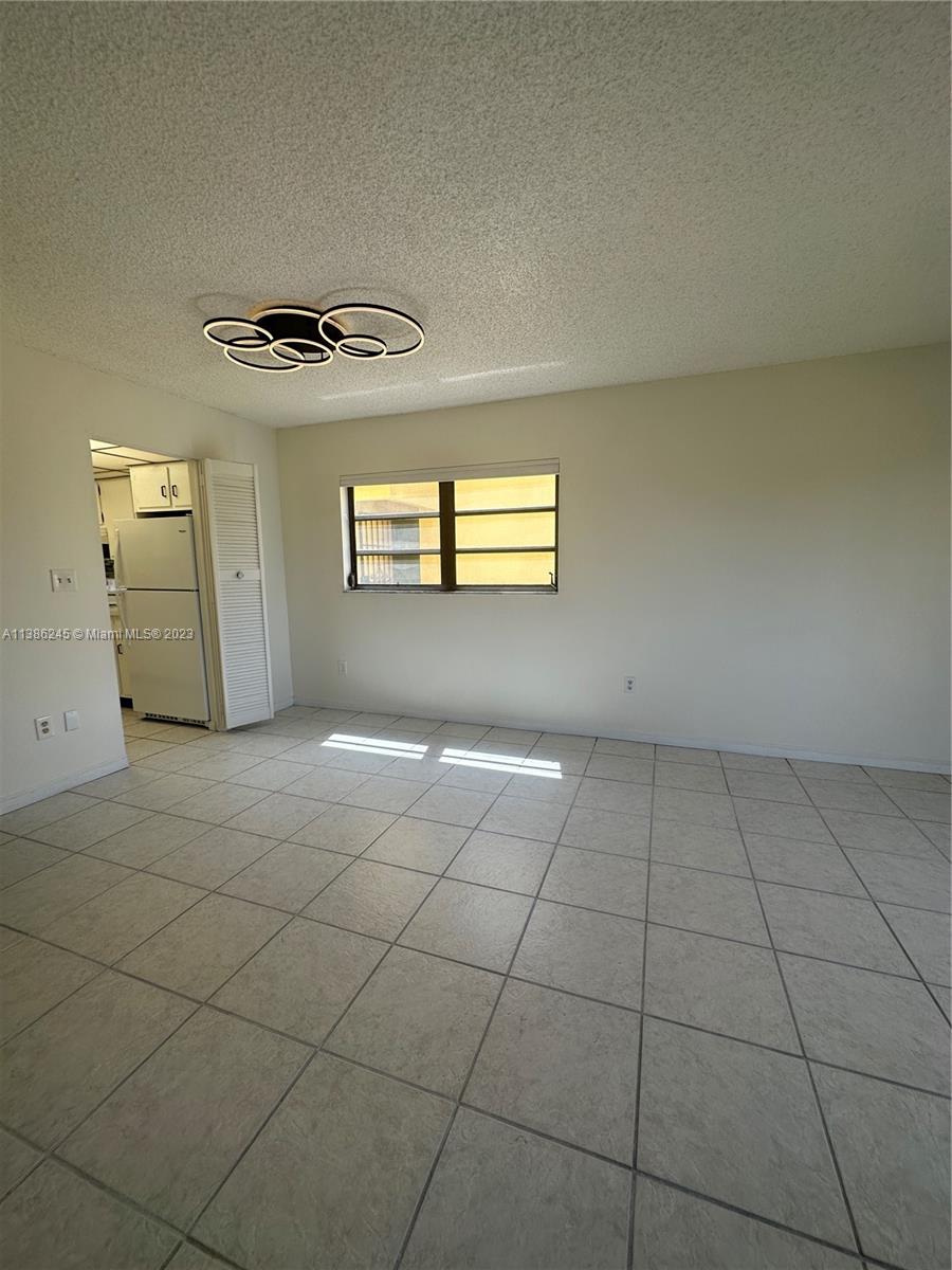 525 Coral Way # 405