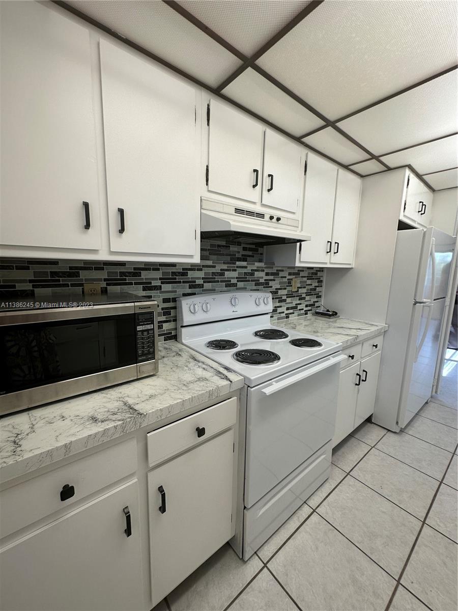 525 Coral Way # 405