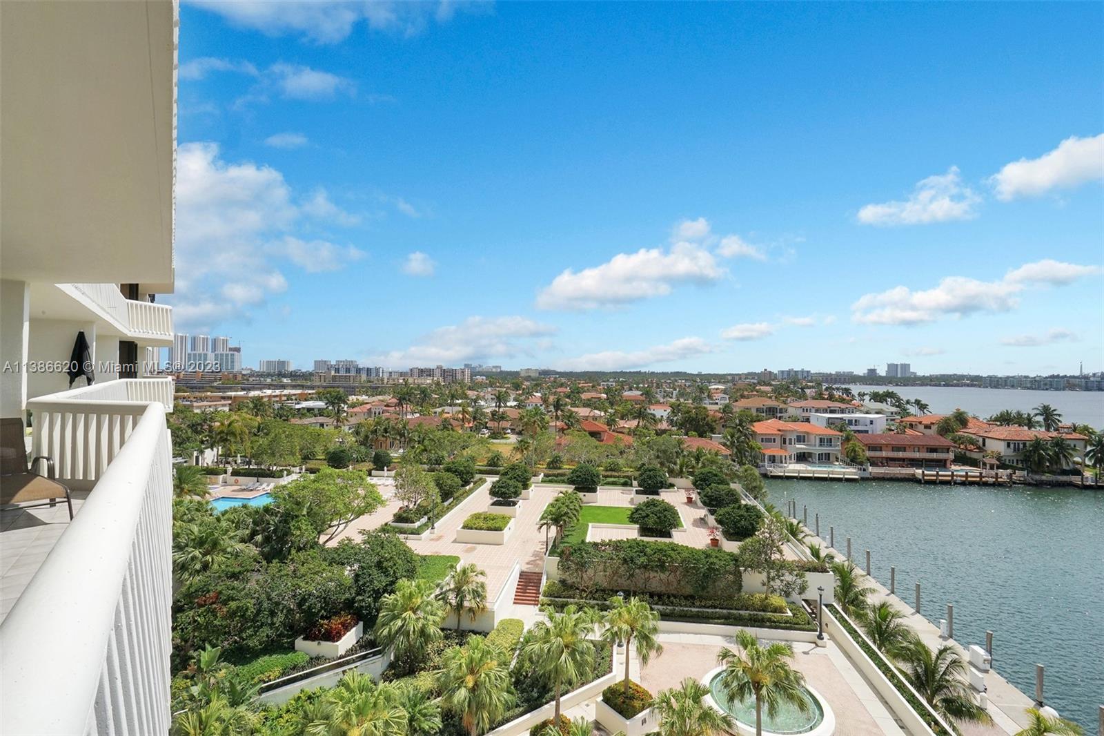 1000 W Island Blvd # 812