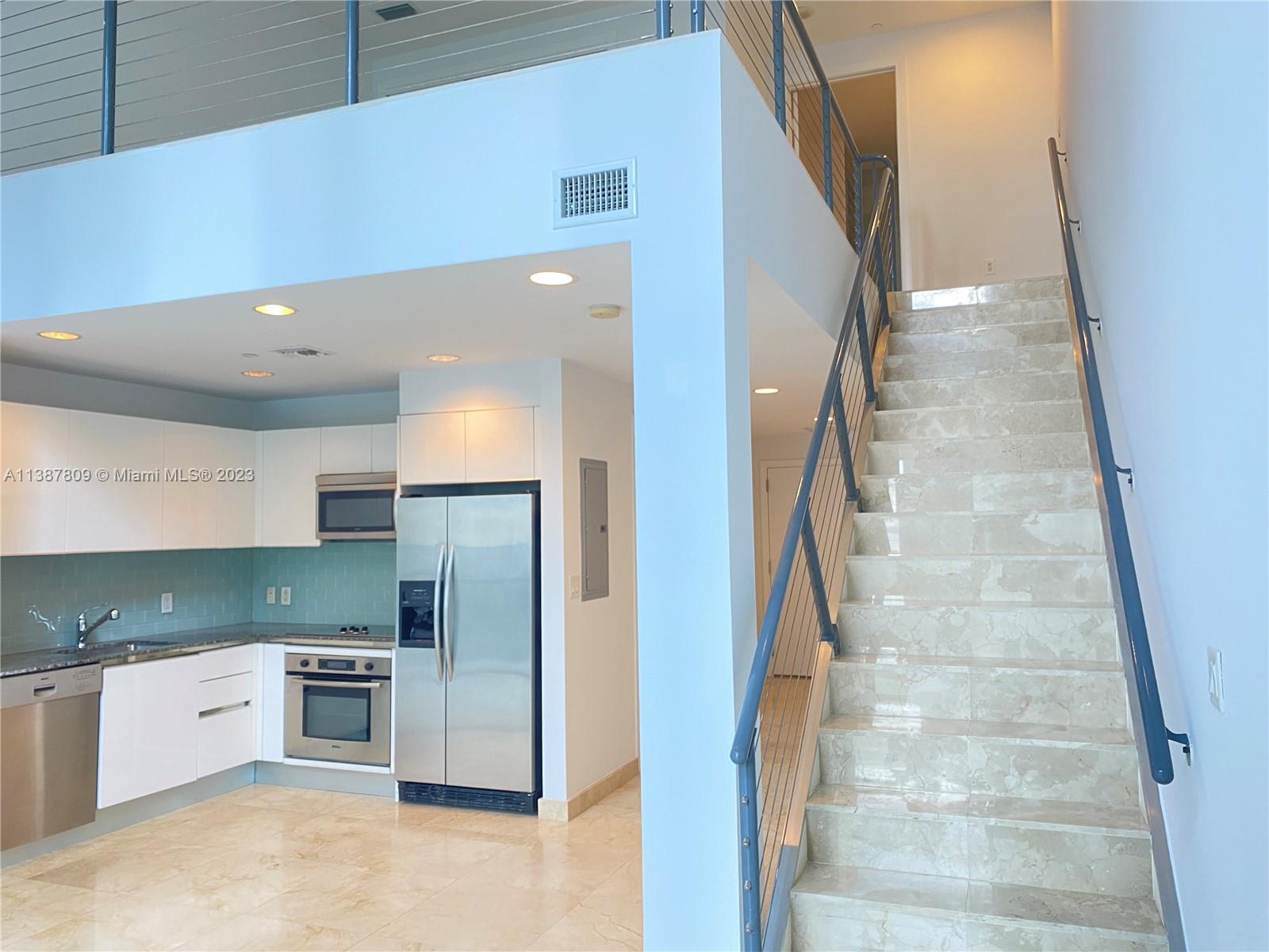 1060 BRICKELL AV # 1009