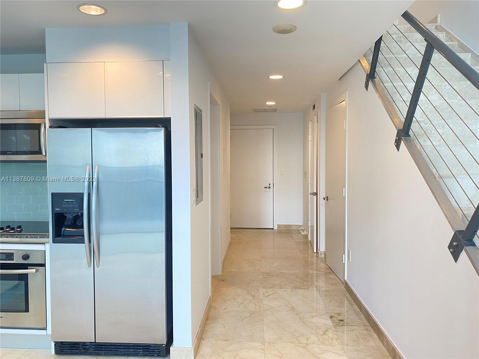 1060 BRICKELL AV # 1009