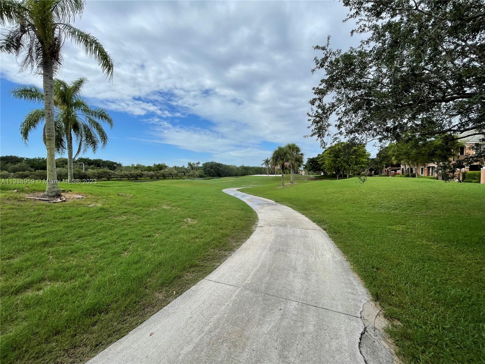 2789 Kinsington Cir # 2 Unit: 10-2