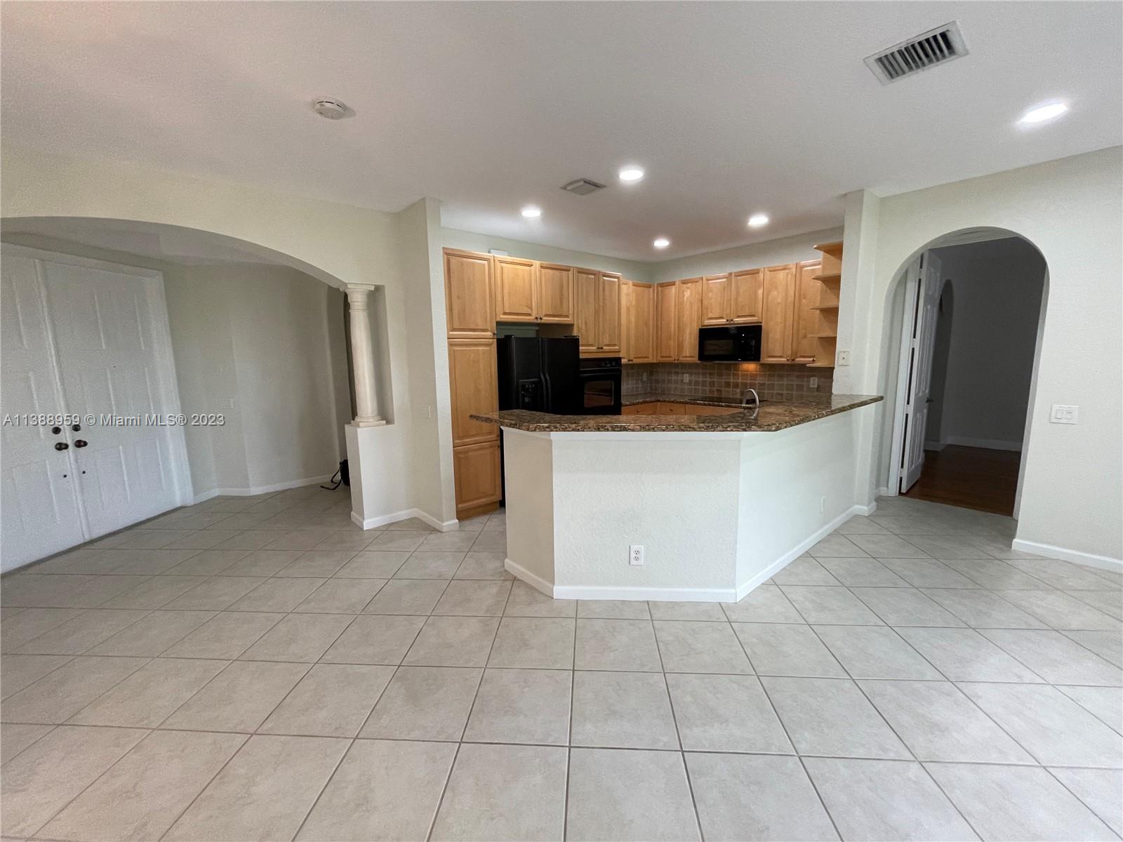 2789 Kinsington Cir # 2 Unit: 10-2