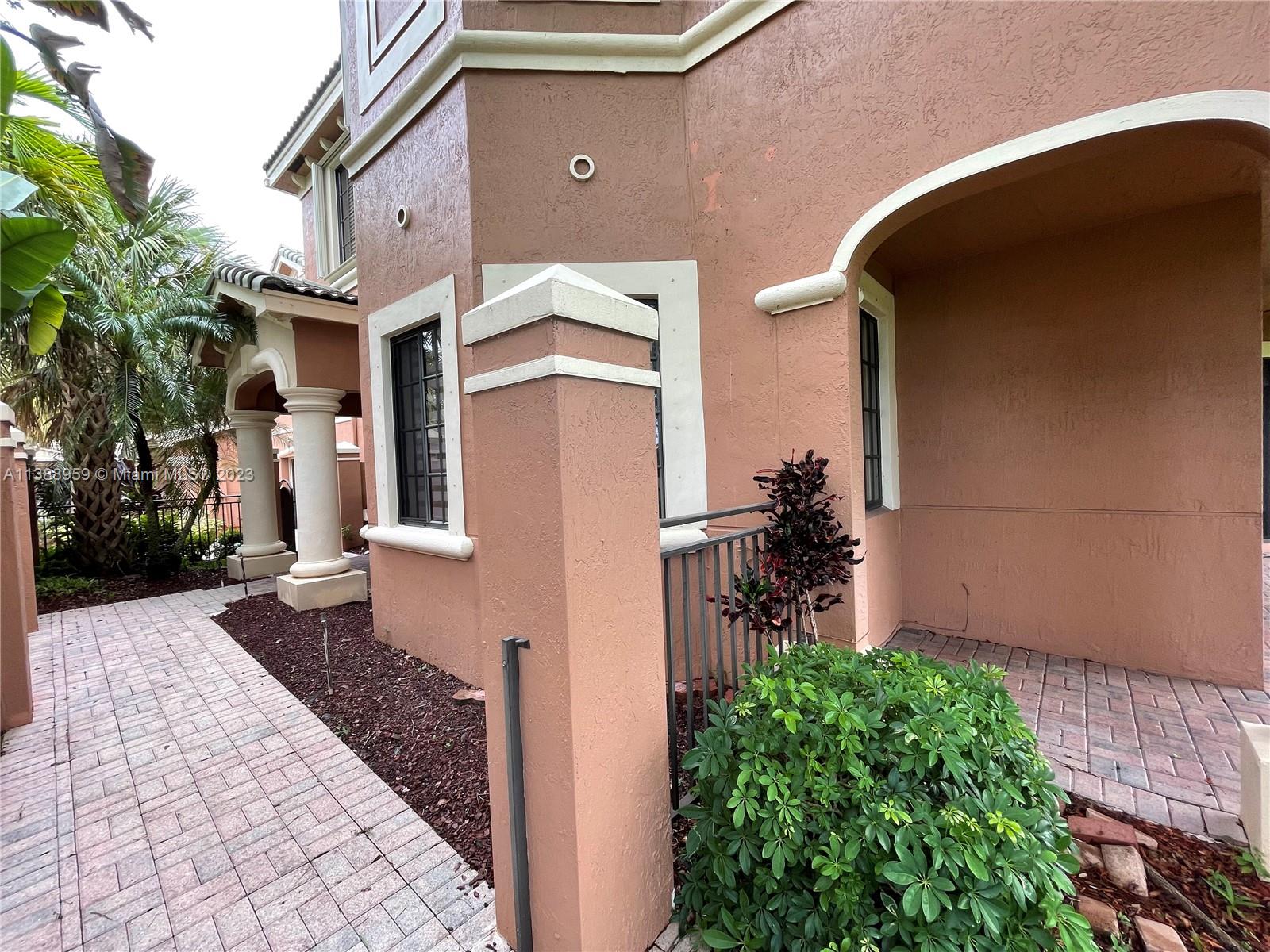 2789 Kinsington Cir # 2 Unit: 10-2