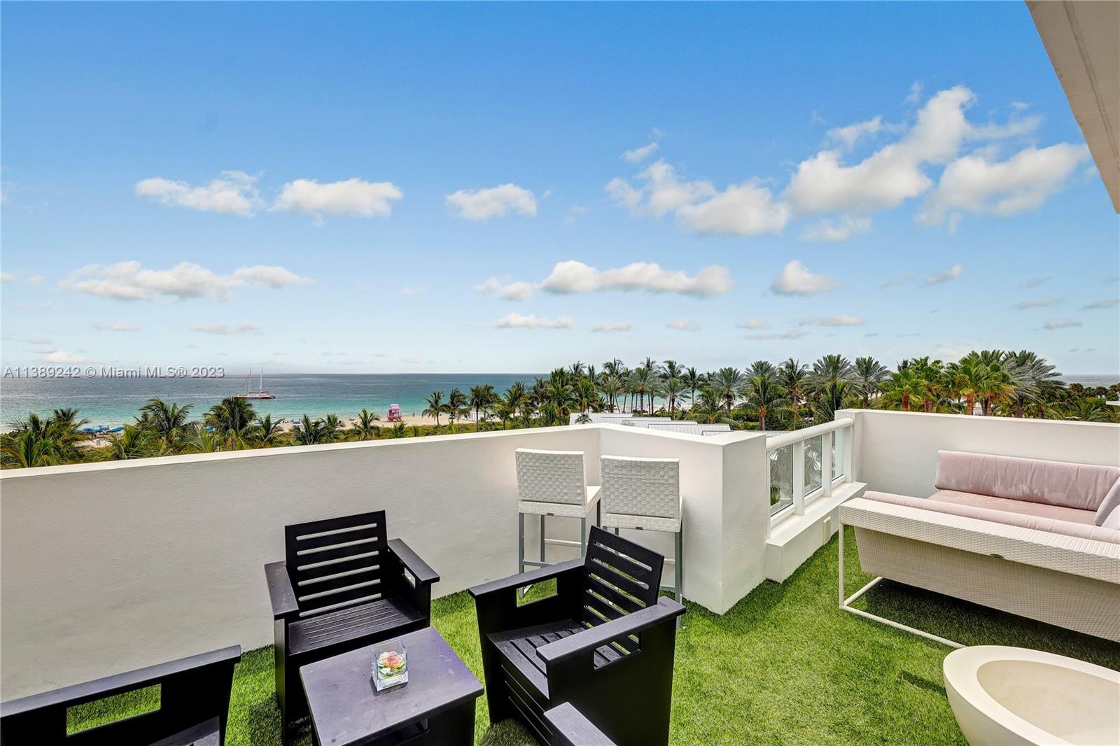 50 S Pointe Dr Unit: TWN4