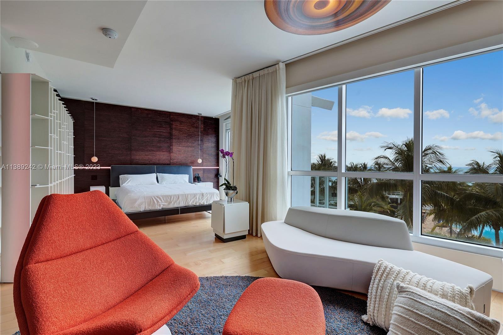 50 S Pointe Dr Unit: TWN4