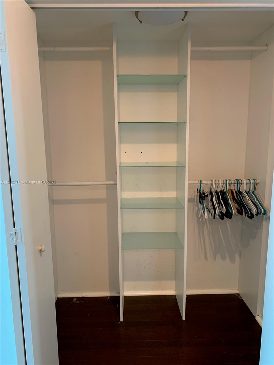 350 S MIAMI AV Unit: 3801