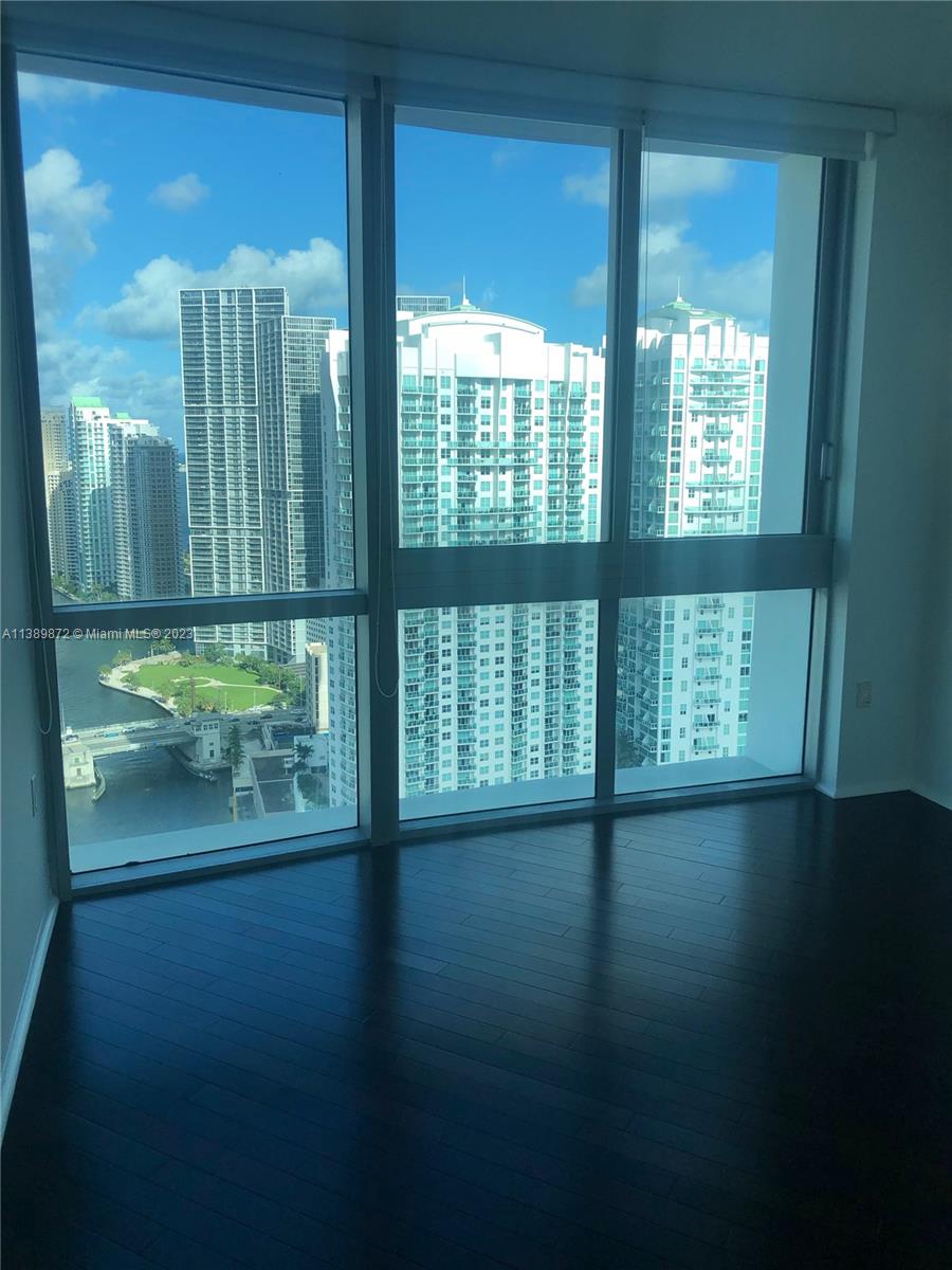 350 S MIAMI AV Unit: 3801