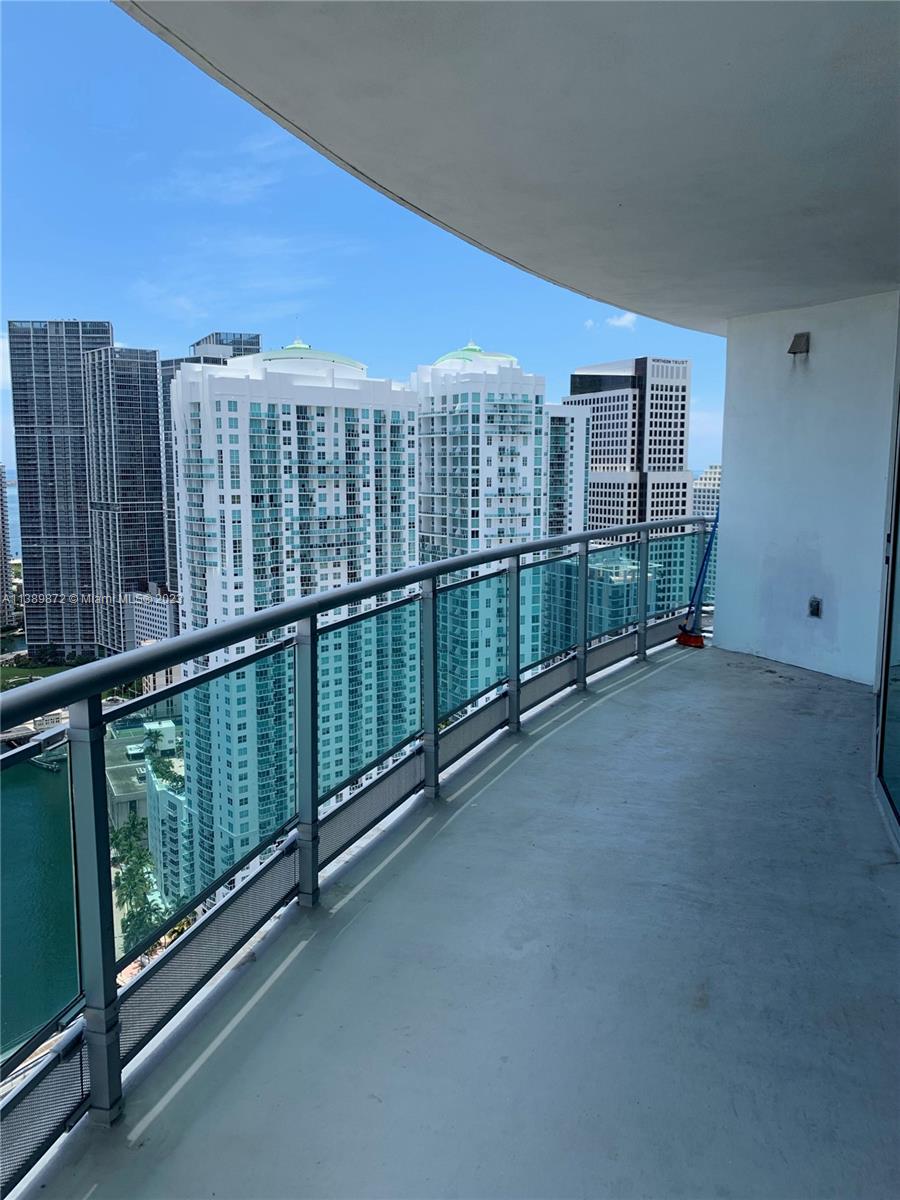 350 S MIAMI AV Unit: 3801