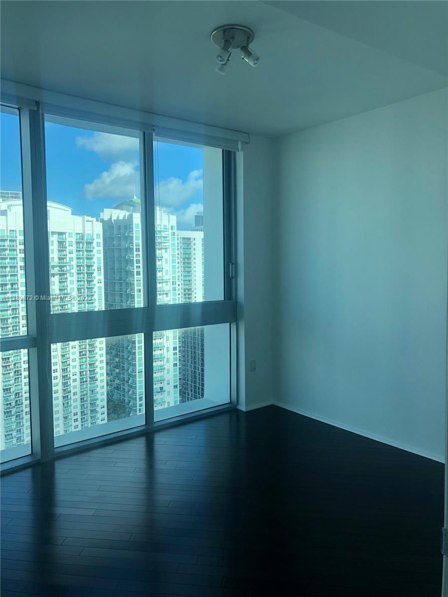 350 S MIAMI AV Unit: 3801