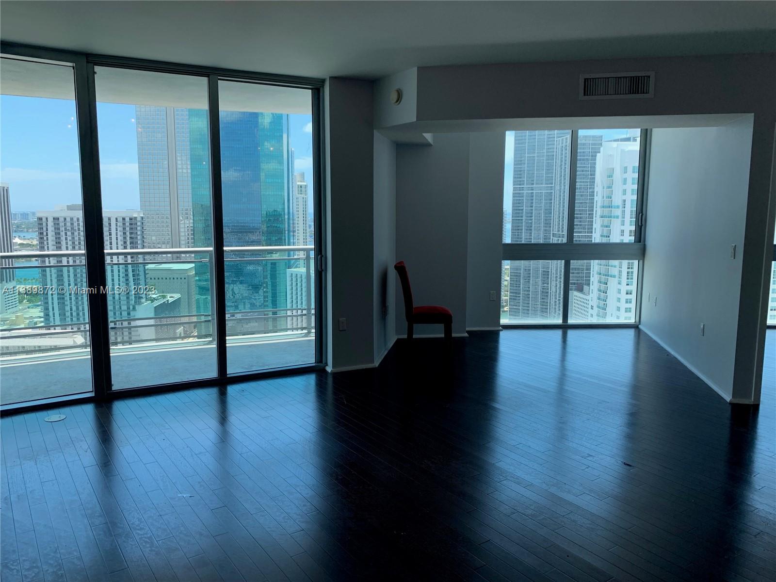 350 S MIAMI AV Unit: 3801