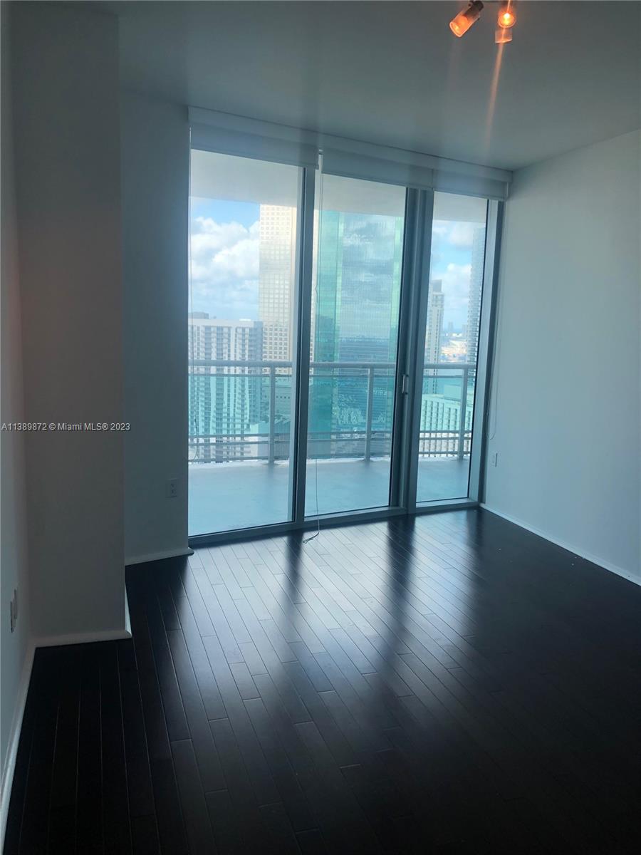 350 S MIAMI AV Unit: 3801