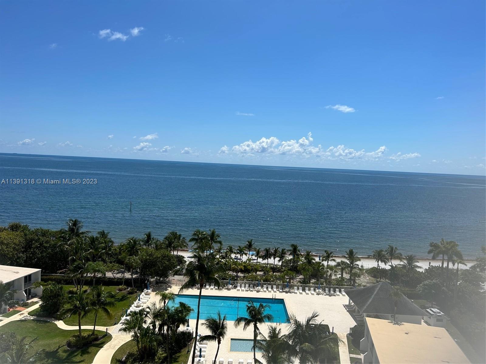 881 Ocean Dr # 10B