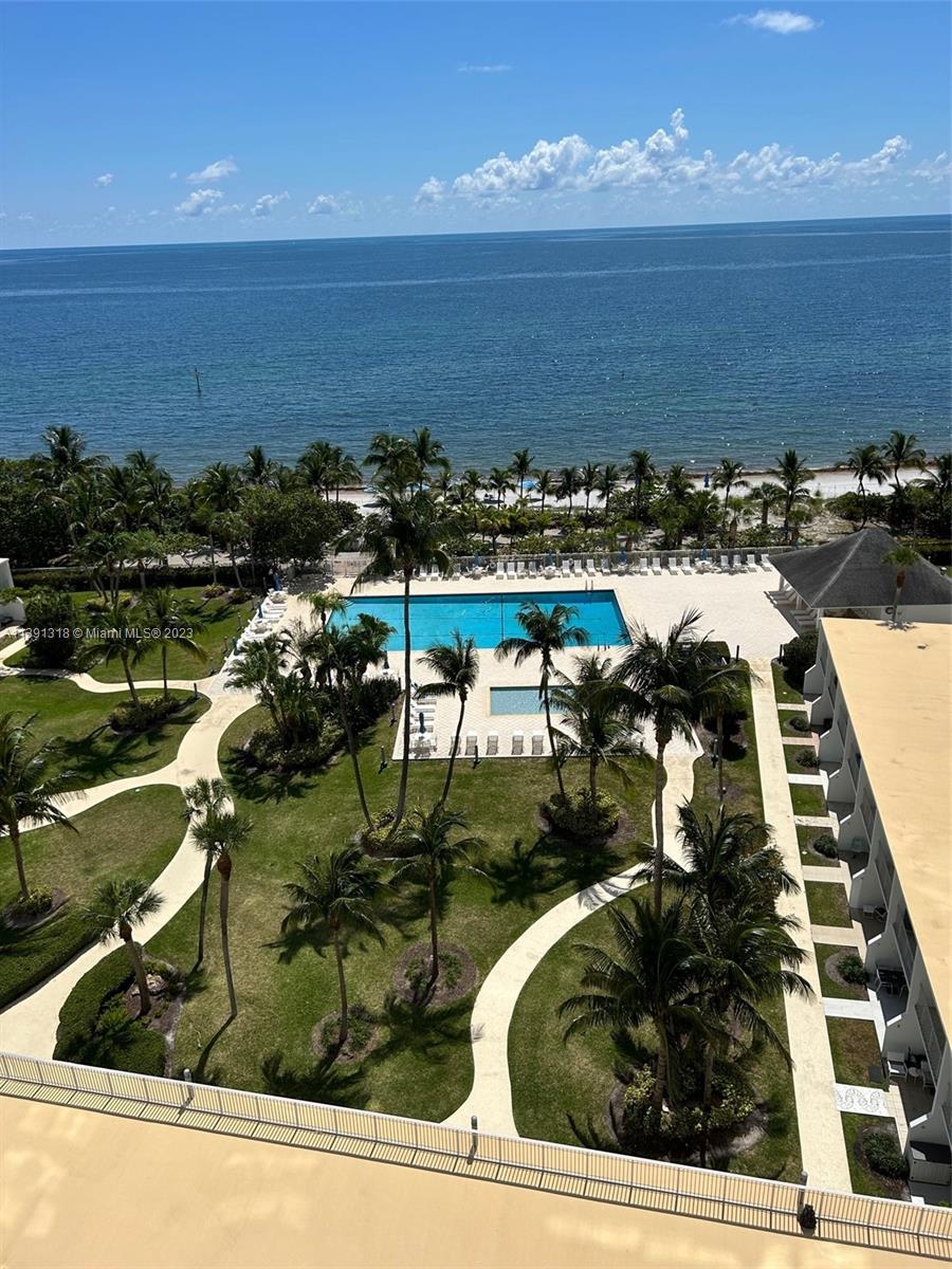 881 Ocean Dr # 10B