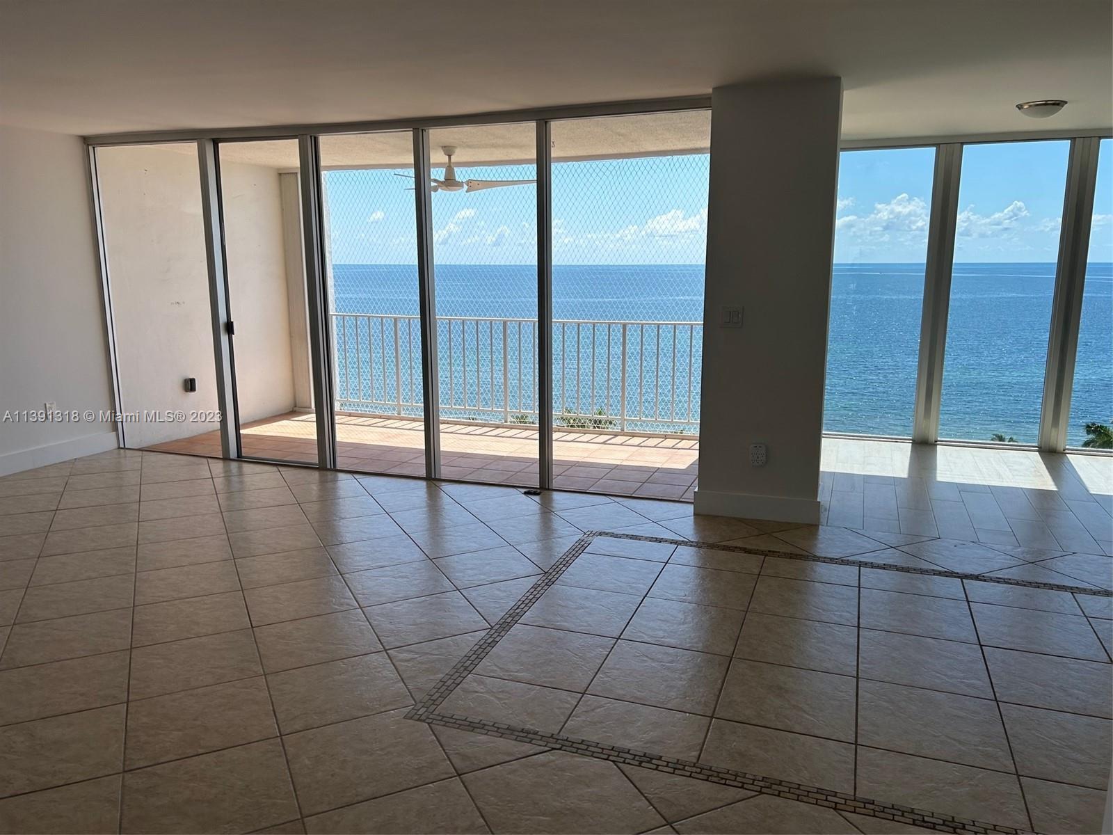 881 Ocean Dr # 10B