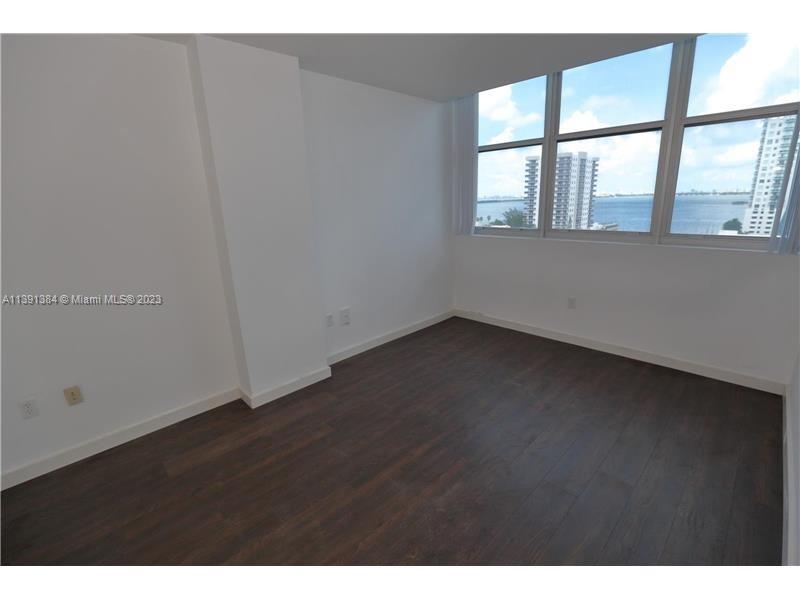 2200 NE 4 AVE # 607