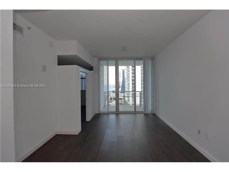 2200 NE 4 AVE # 607