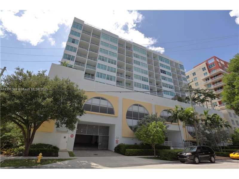 2200 NE 4 AVE # 607