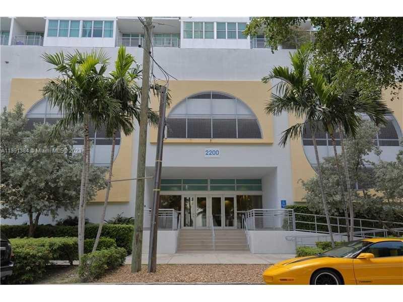 2200 NE 4 AVE # 607