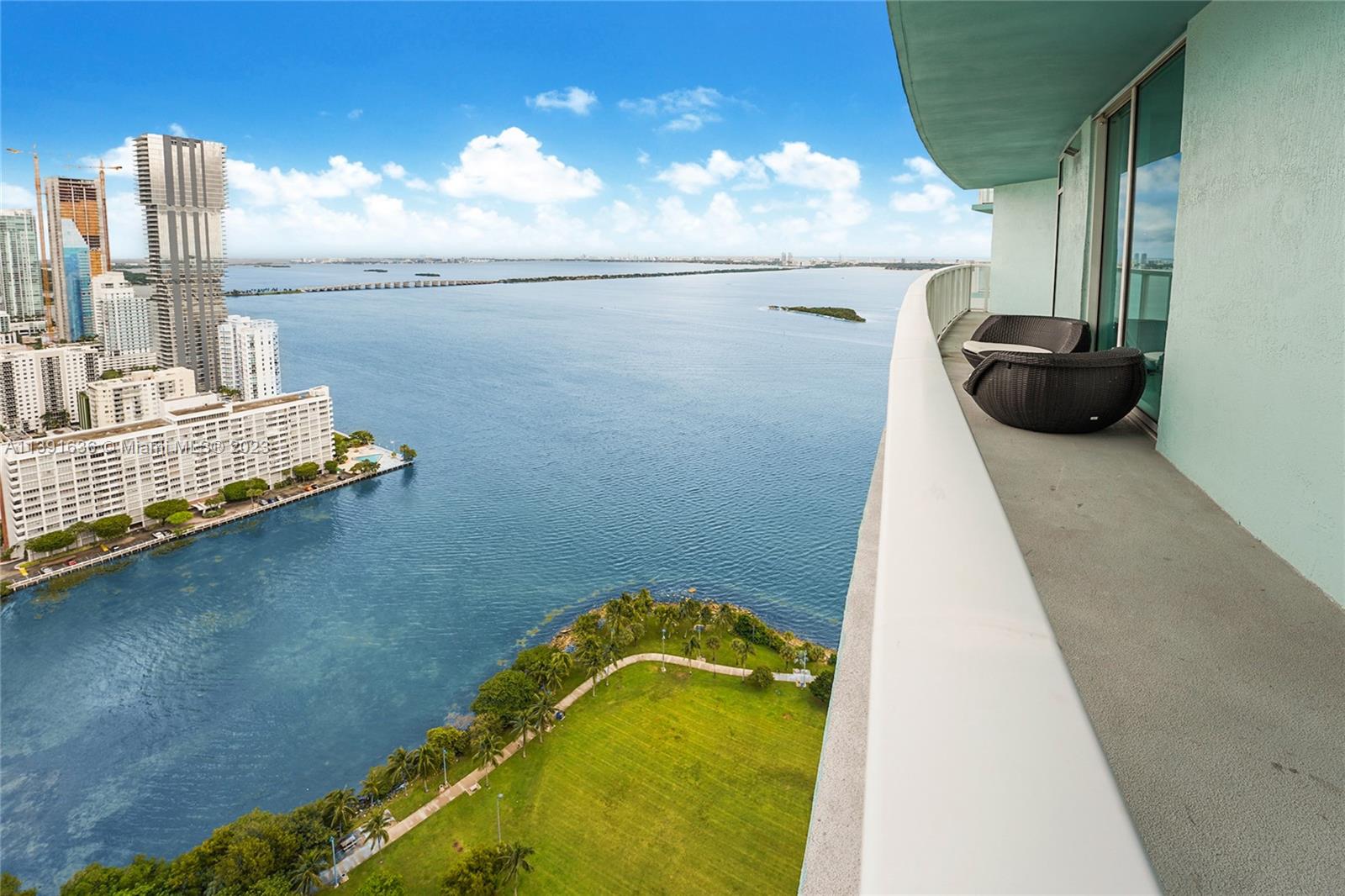 1900 N Bayshore Dr # 3904