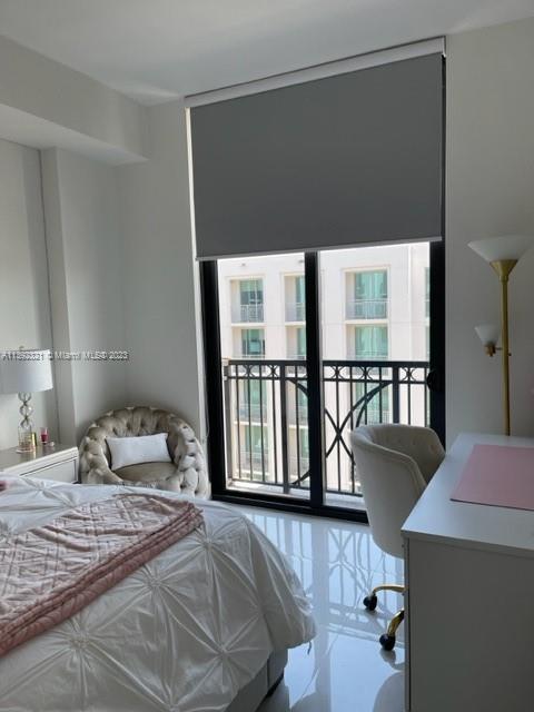 301 Altara Ave Unit: LPH909