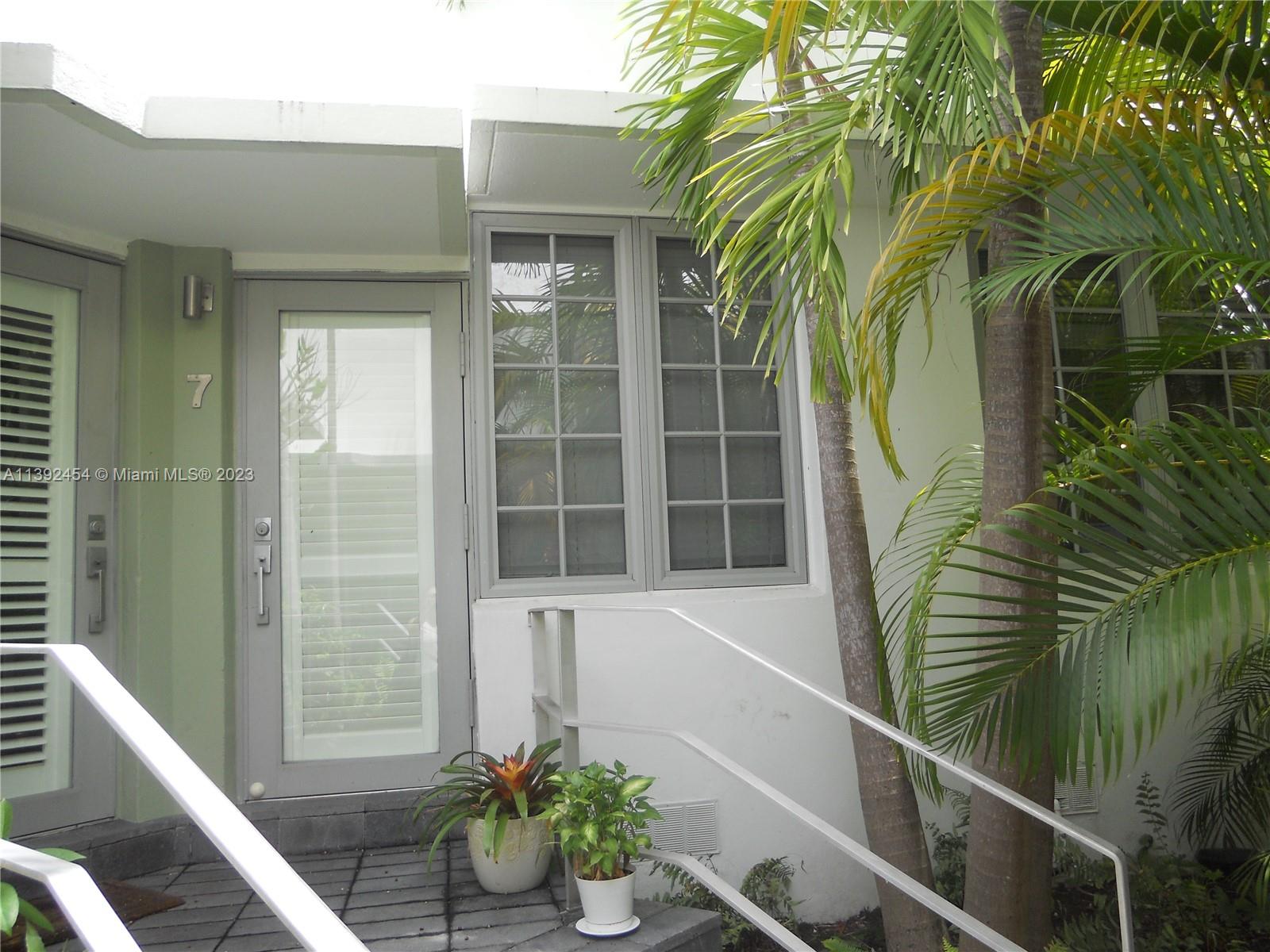 717 Jefferson Ave # 7