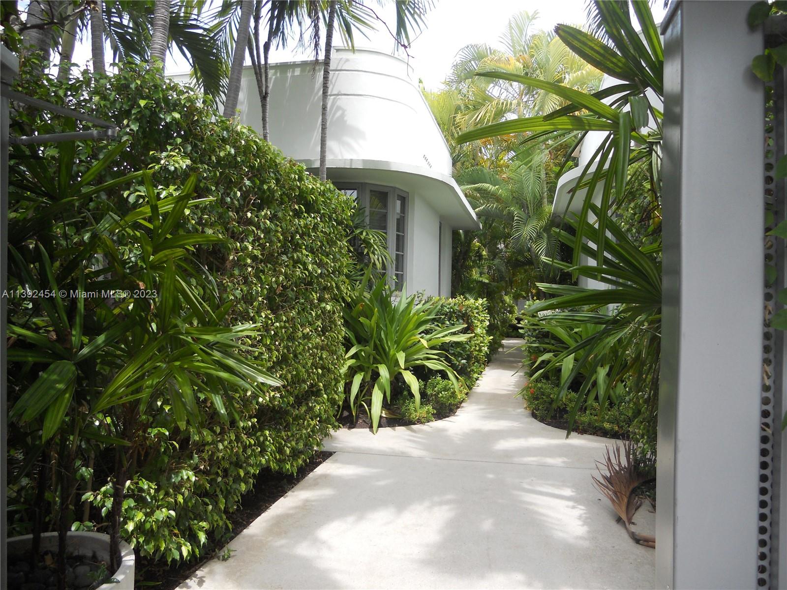 717 Jefferson Ave # 7