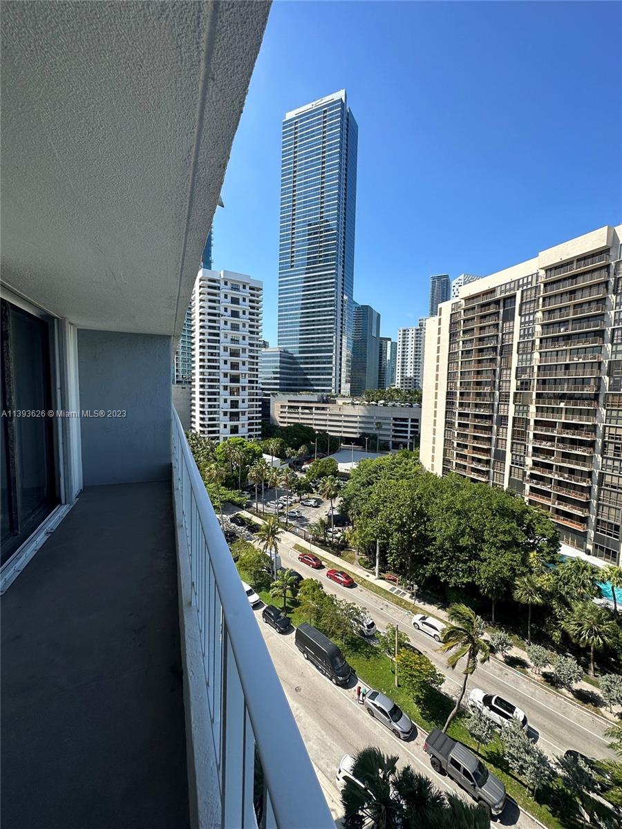 200 SE 15th Rd # 12G