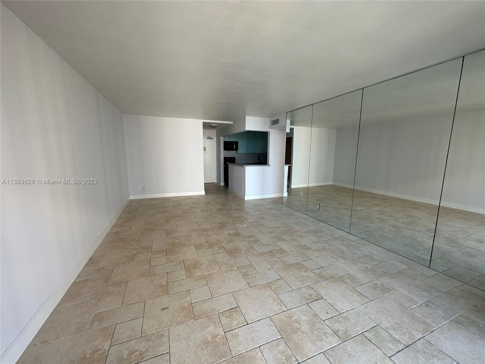 200 SE 15th Rd # 12G