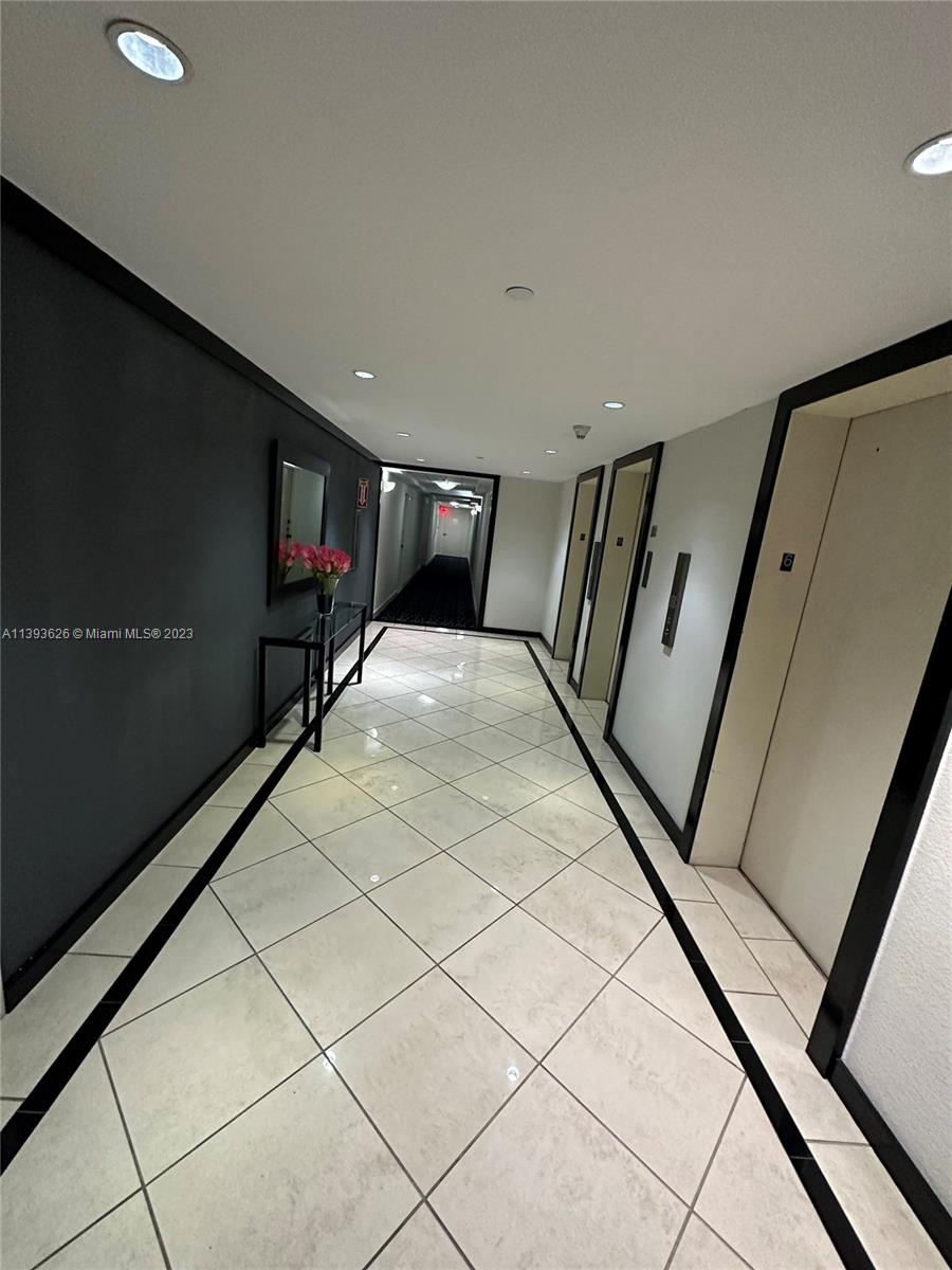 200 SE 15th Rd # 12G