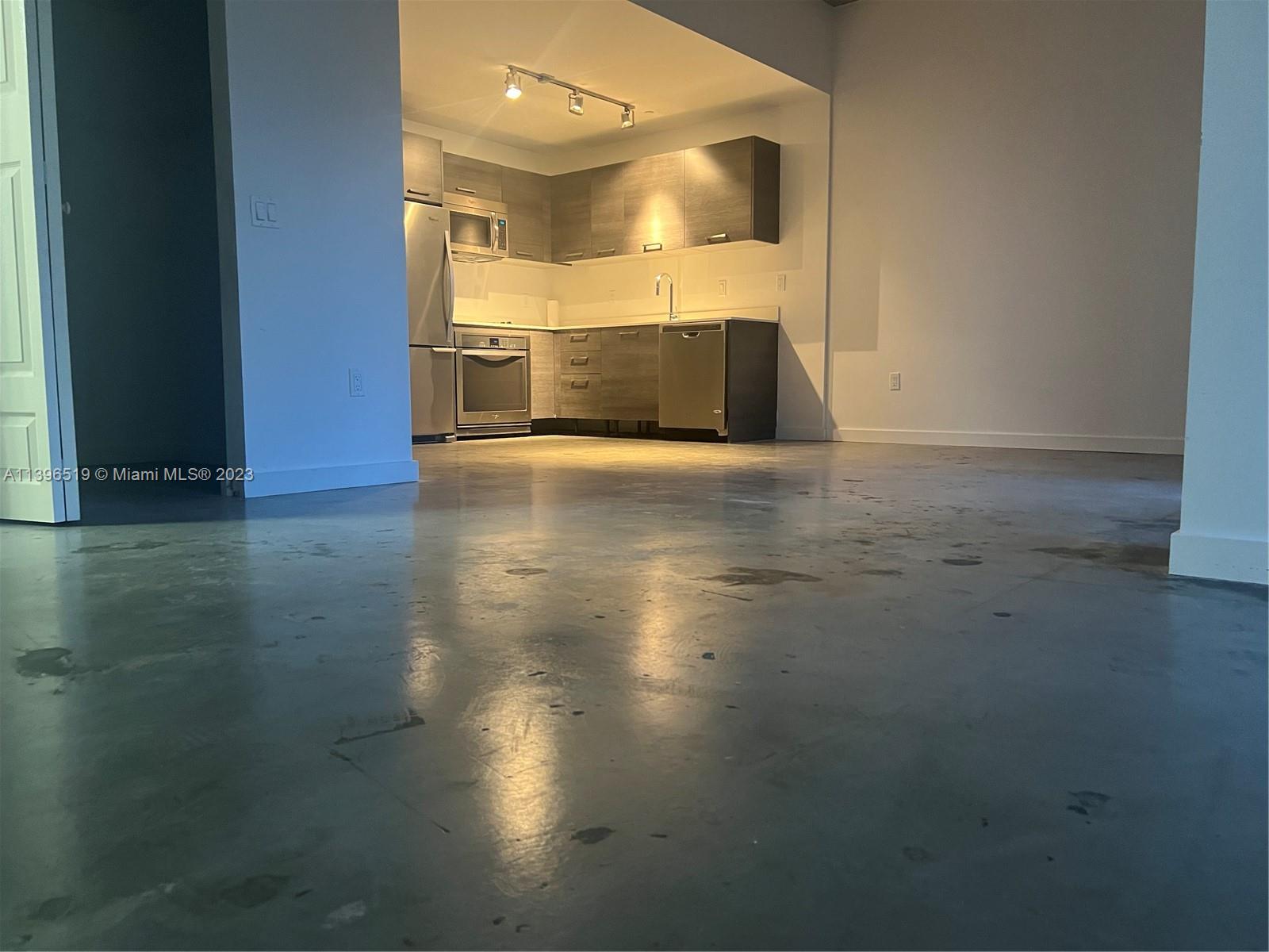 151 SE 1 ST # 2409