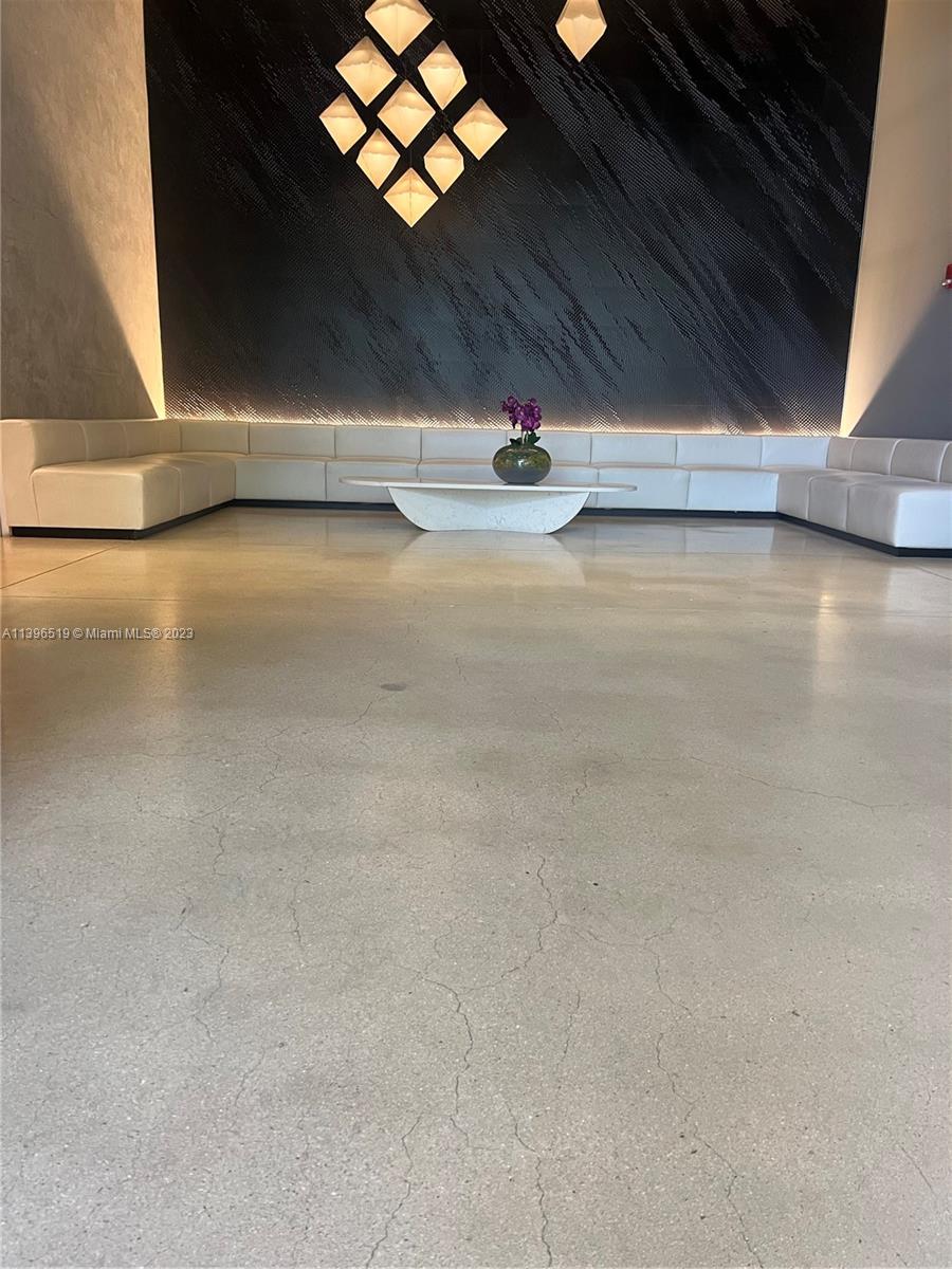 151 SE 1 ST # 2409