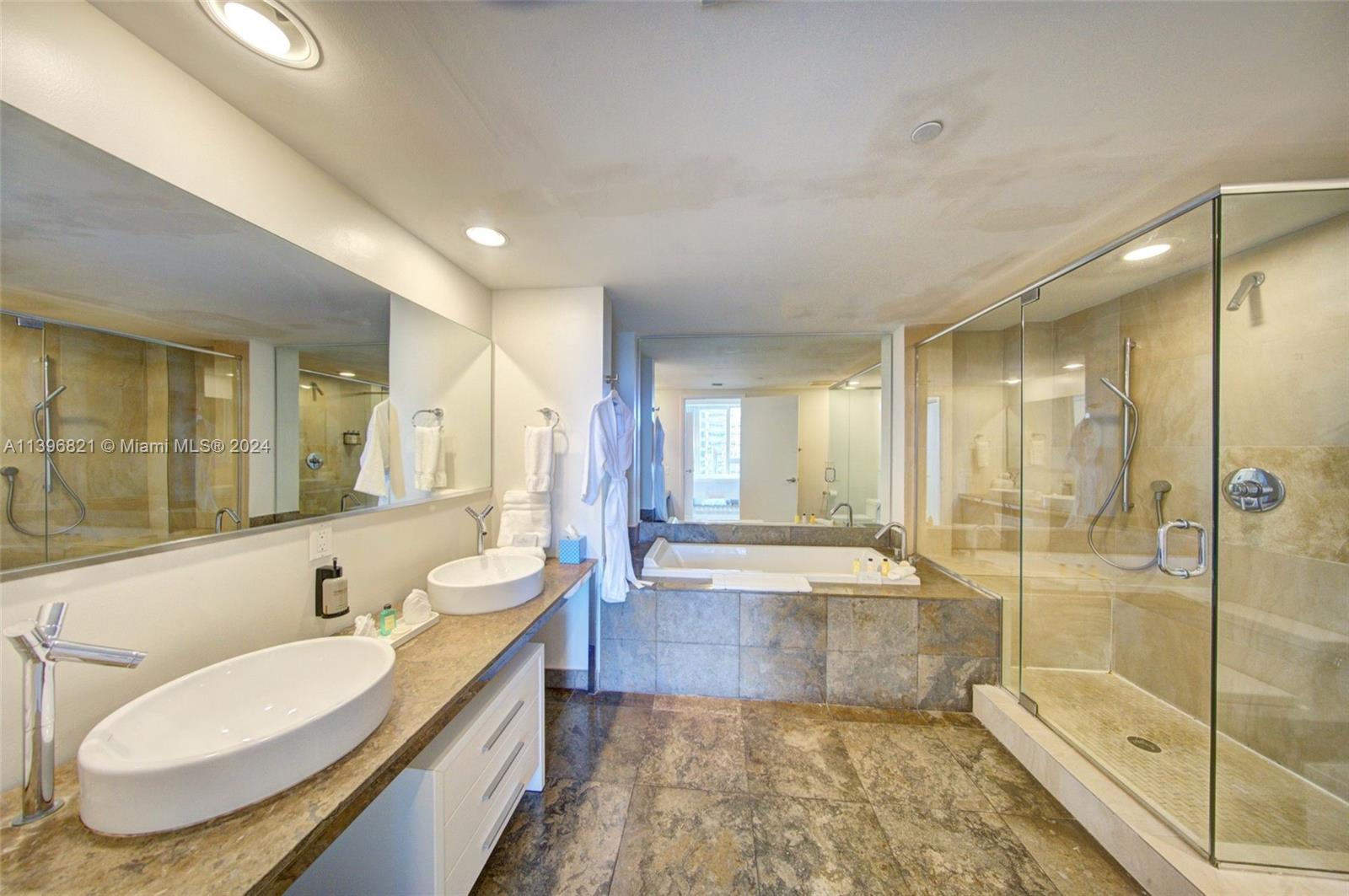 485 Brickell Ave # 3308