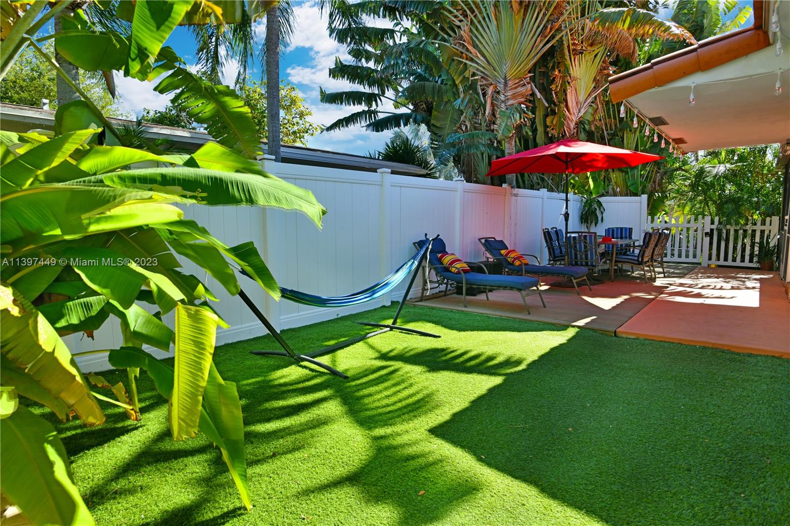 1441 NW 10th St