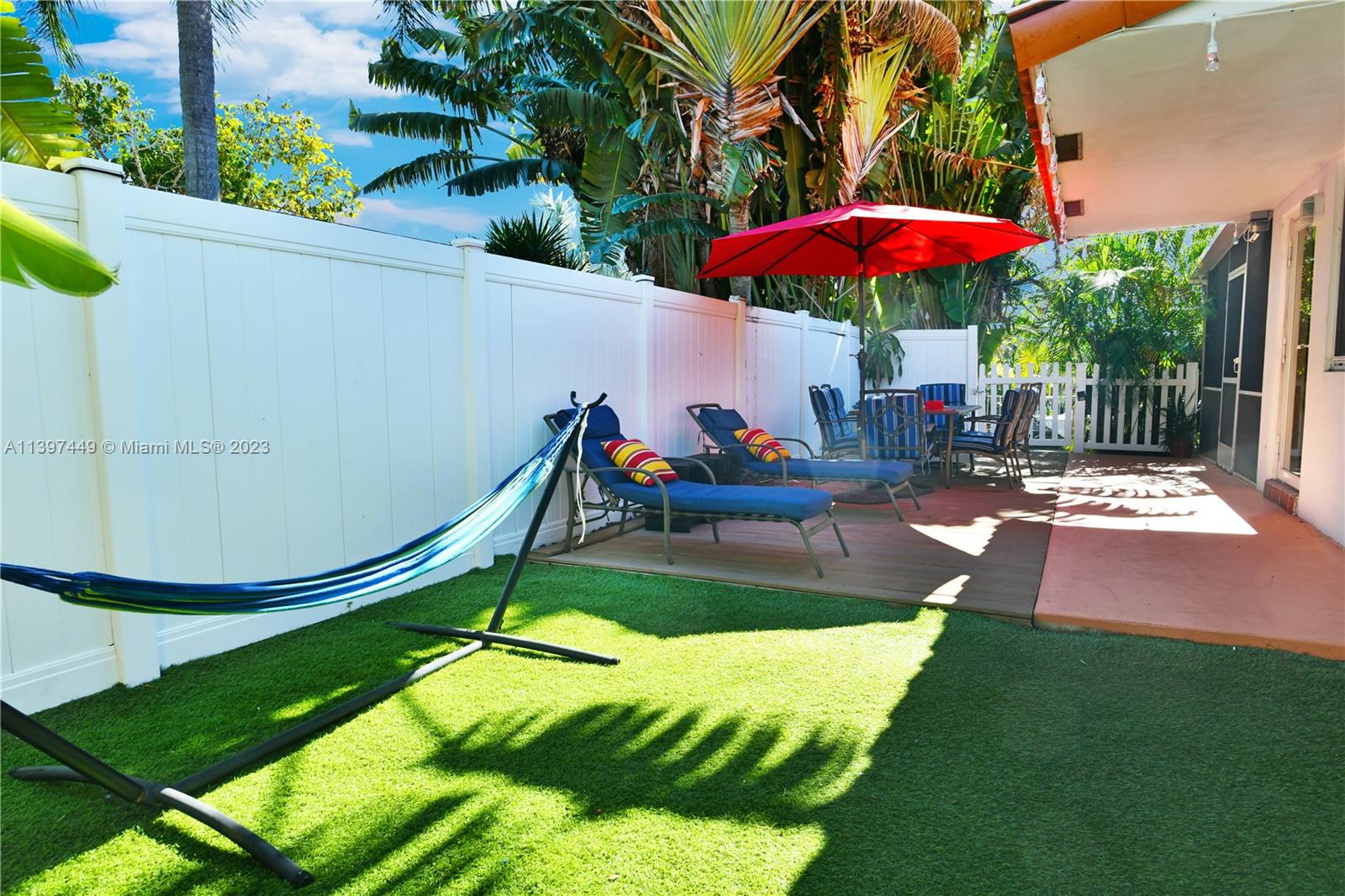 1441 NW 10th St