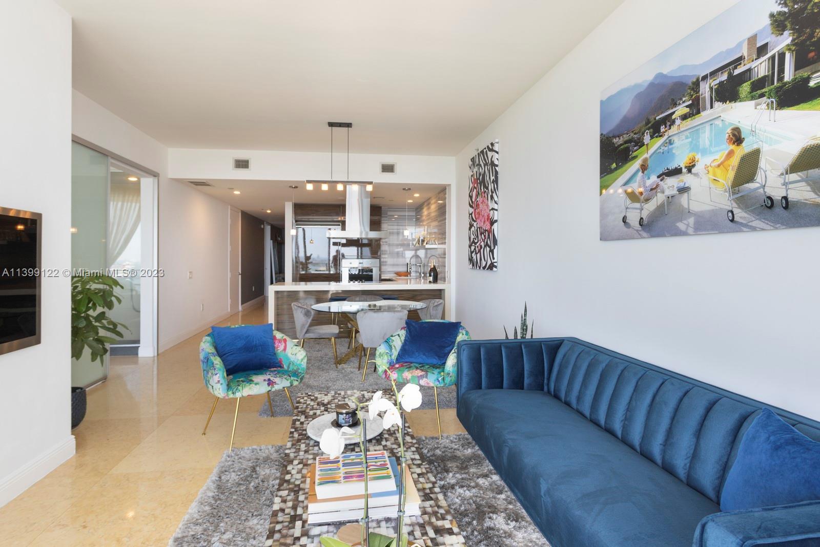 1100 Biscayne Blvd # 2803