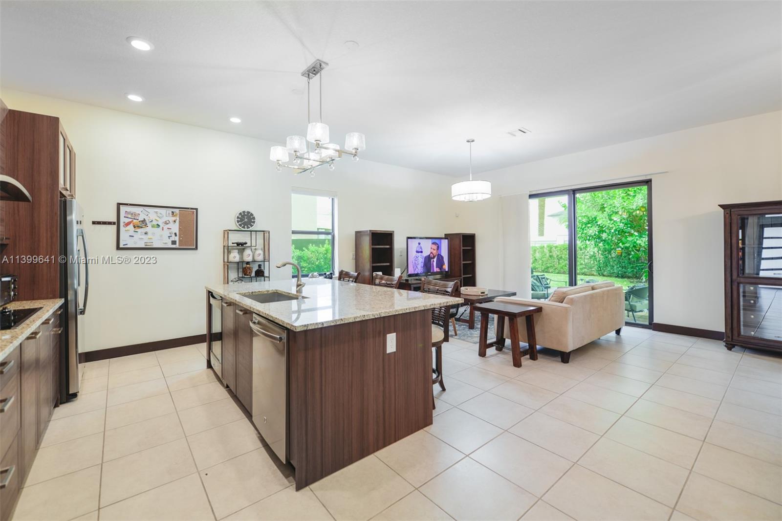 15450 NW 88th Ct