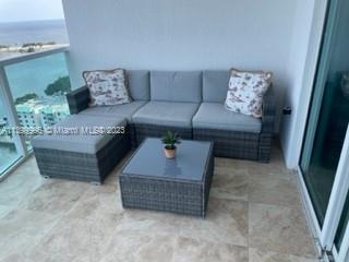 2101 Brickell Ave # 1806