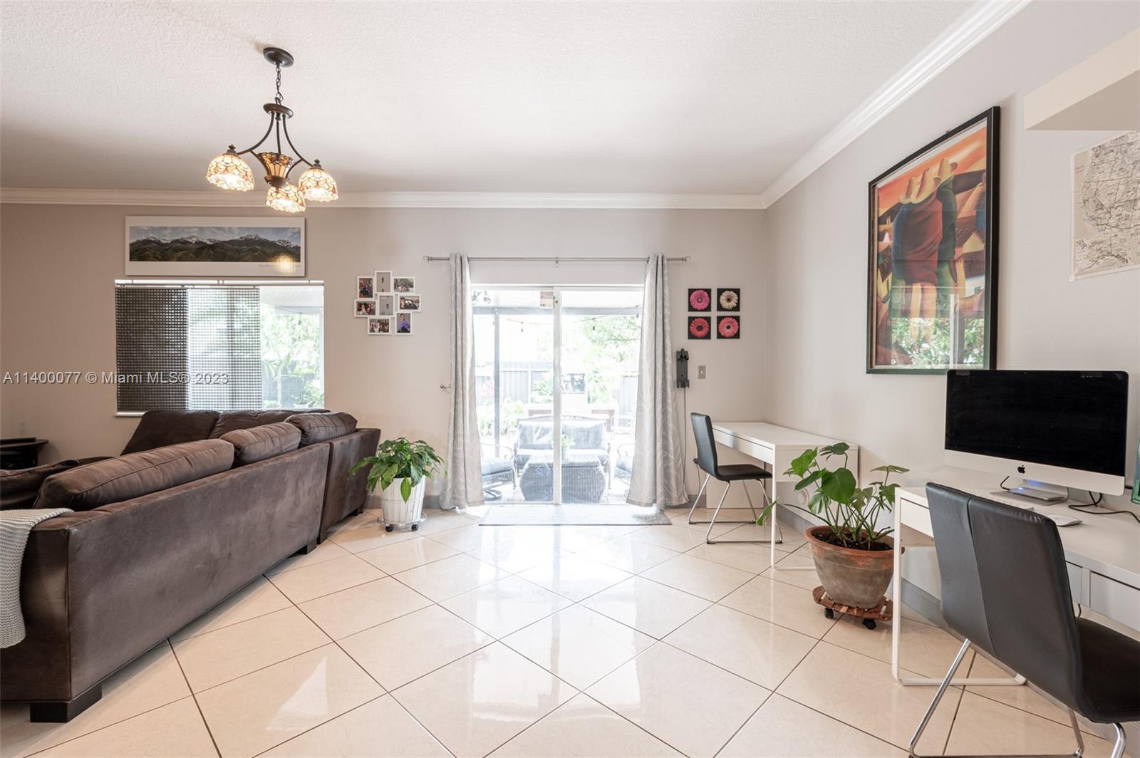 1823 SW 155th Ave