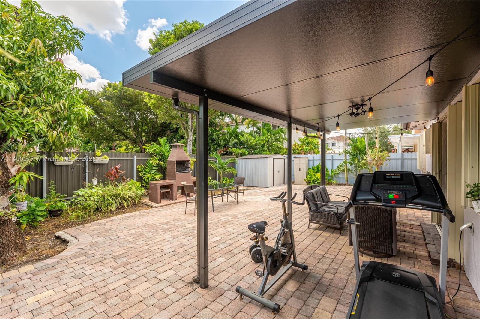 1823 SW 155th Ave