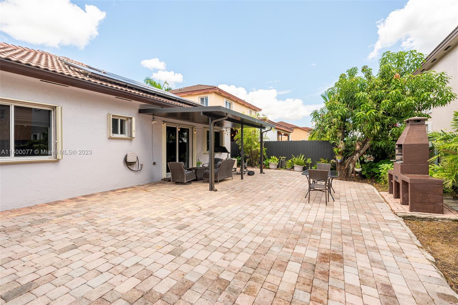 1823 SW 155th Ave