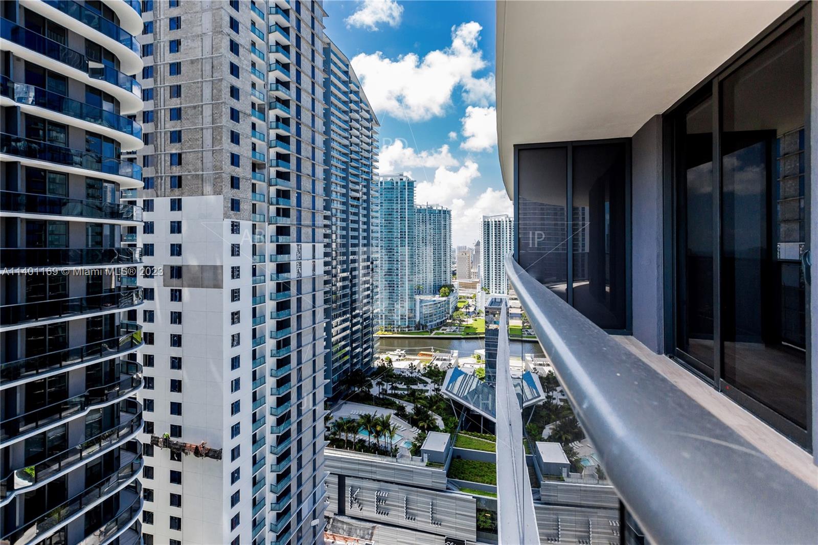 45 SW 9 ST # 3908