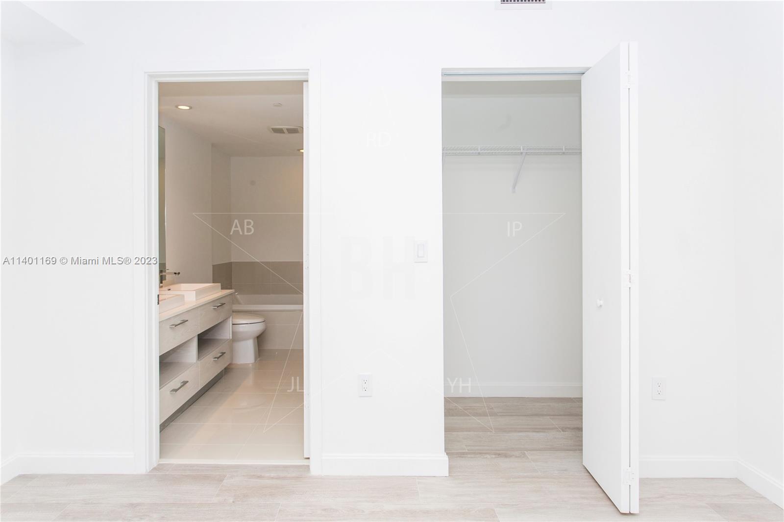 45 SW 9 ST # 3908