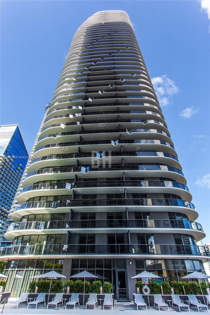 45 SW 9 ST # 3908