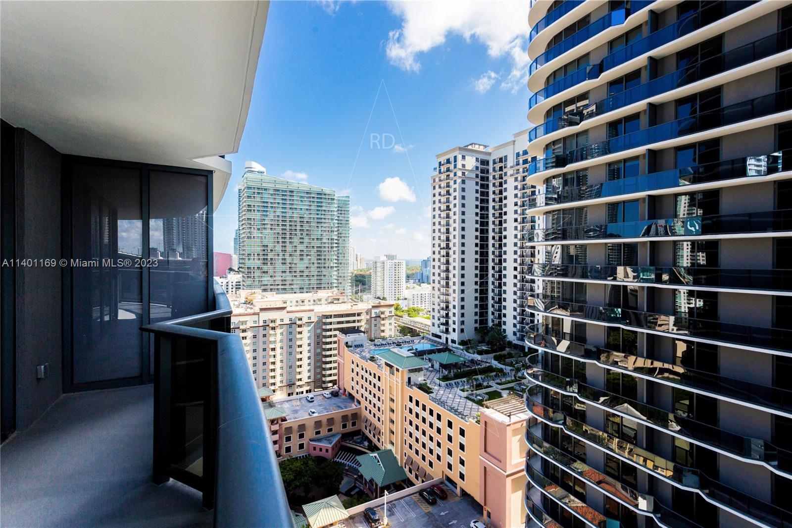 45 SW 9 ST # 3908