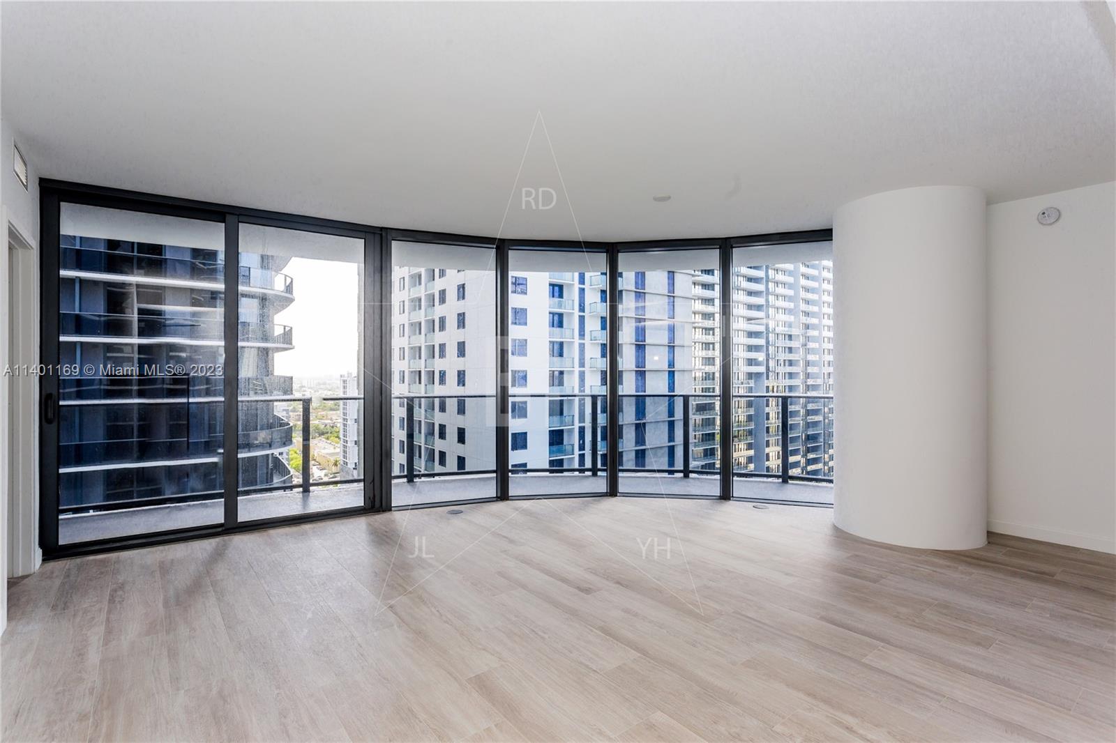 45 SW 9 ST # 3908