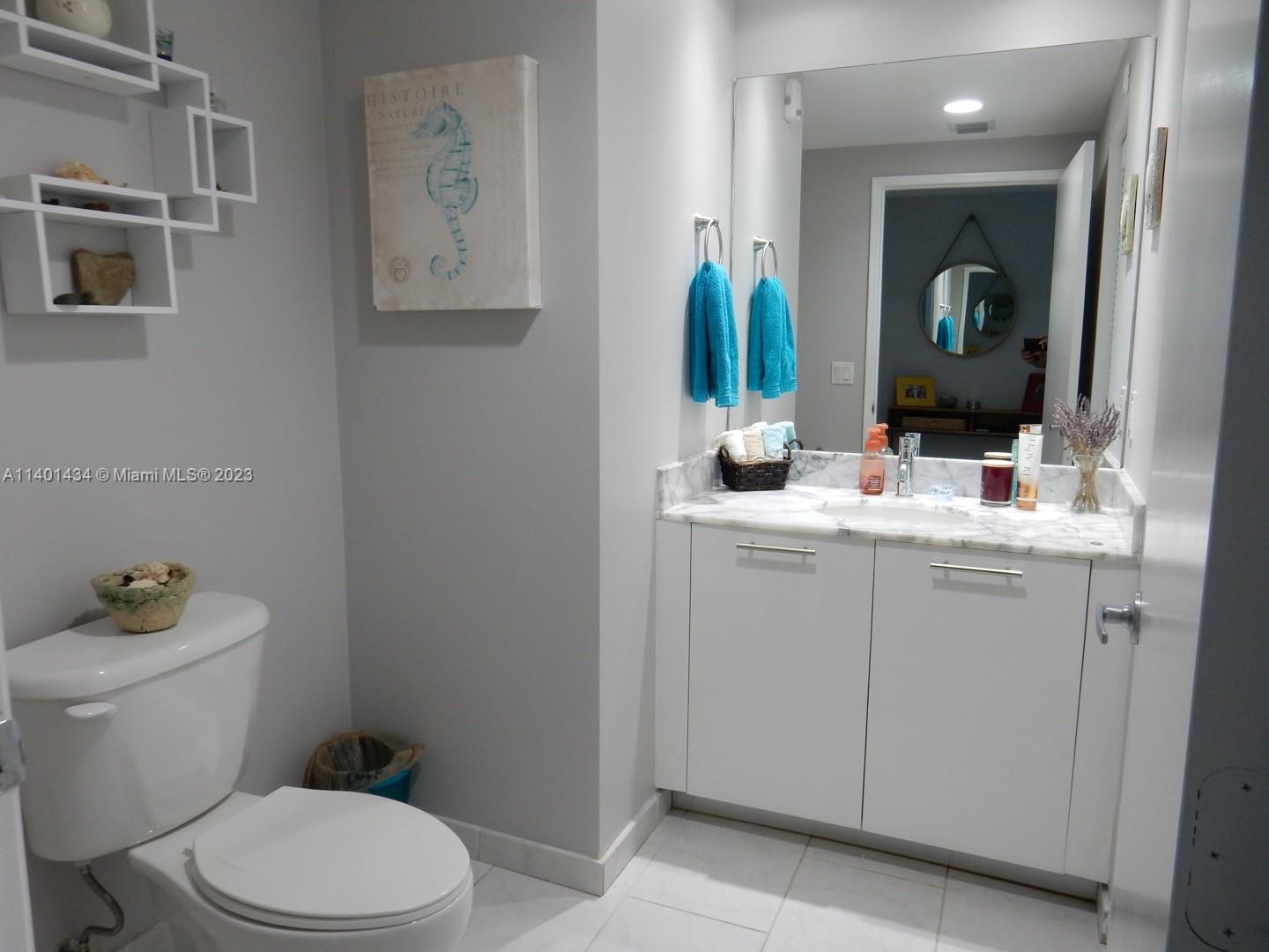 951 Brickell Ave # 3811