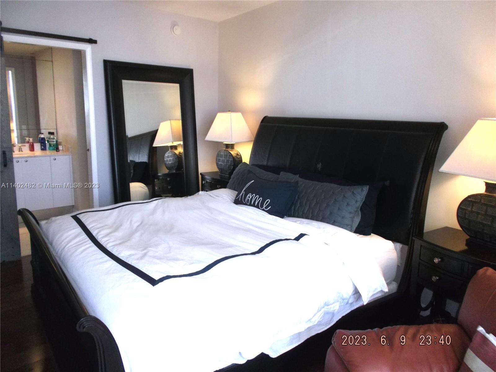 901 BRICKELL KEY BL # 1201
