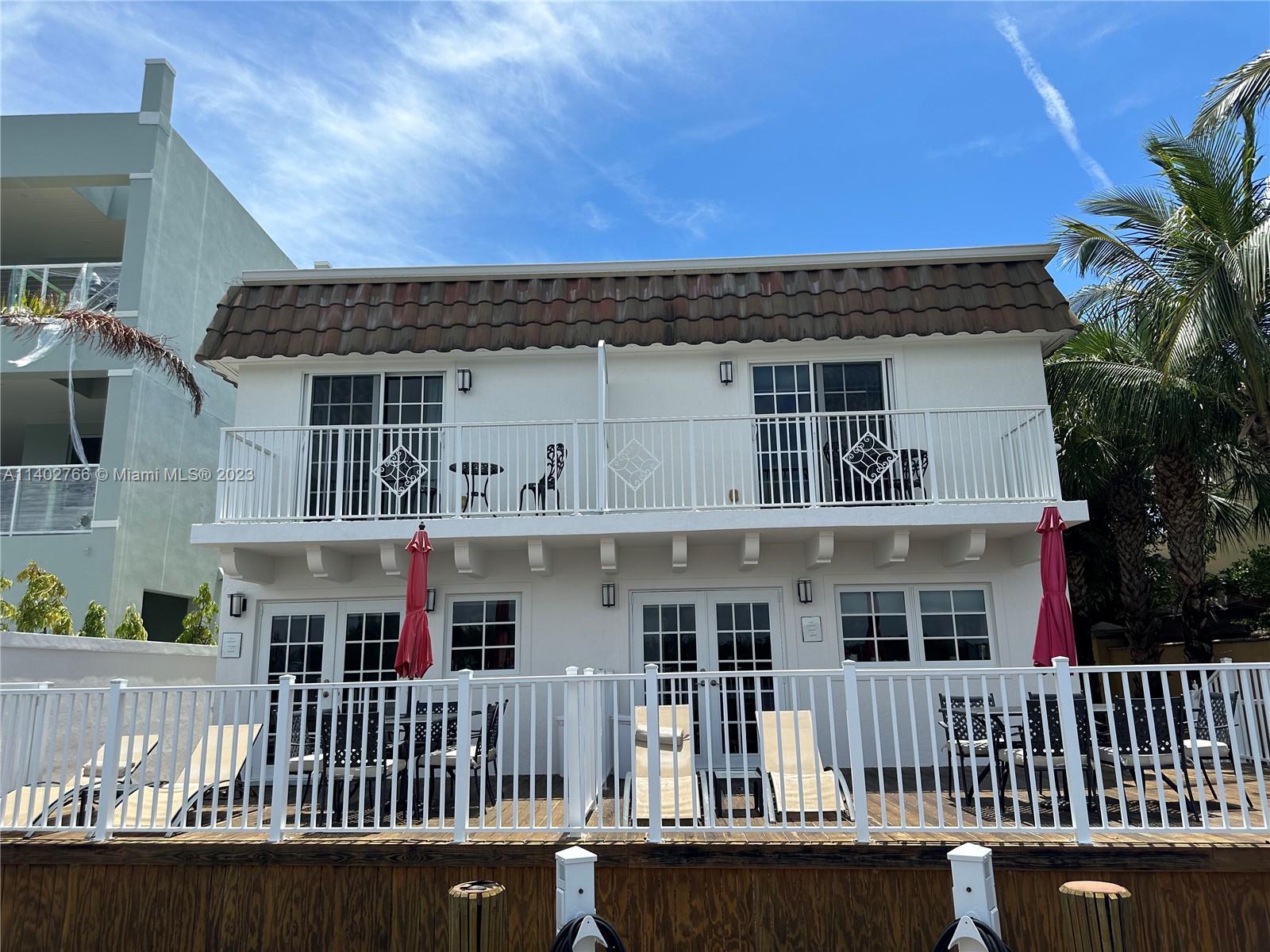 4592 N Ocean Dr