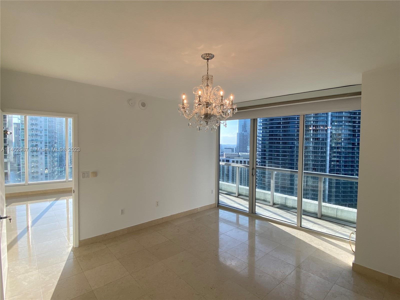 475 Brickell Ave # 2915